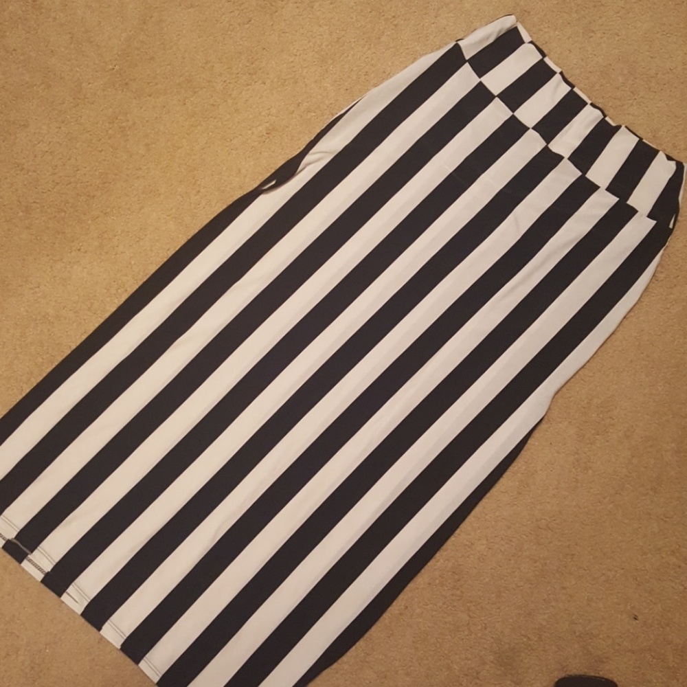 Maxi skirt